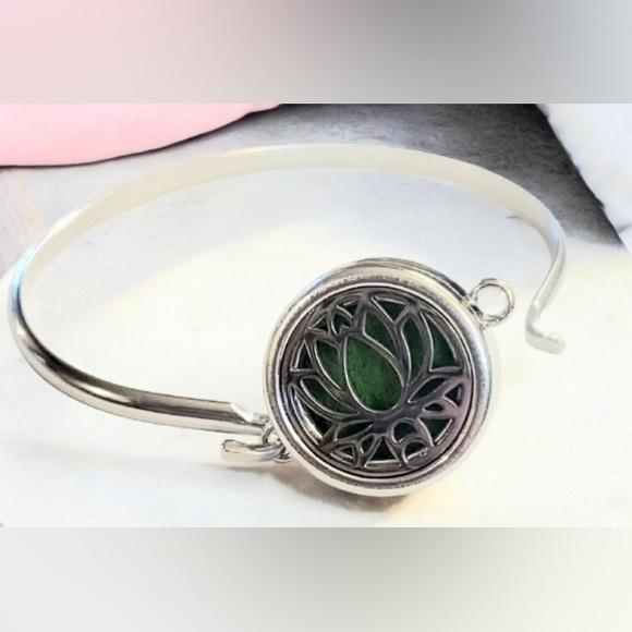 Aromatherapy Namaste Lotus Titanium Steel Adjustable Bracelet Bangle - Picture 3 of 10